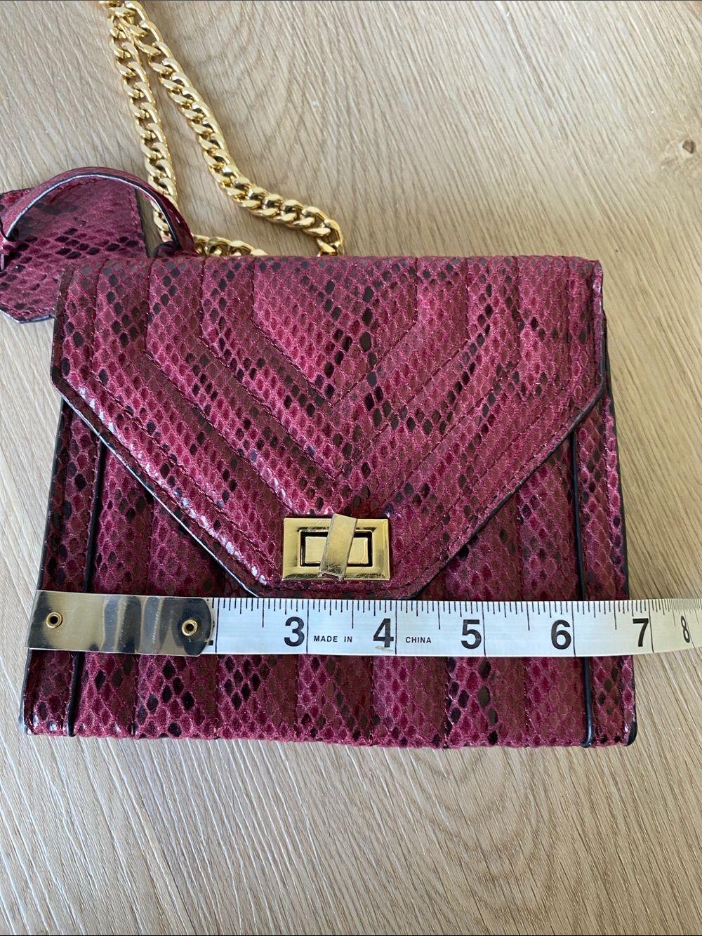 Steve Madden Burgundy Snakeskin Embossed Crossbody Bag Shoulder Purse - Picture 11 of 12